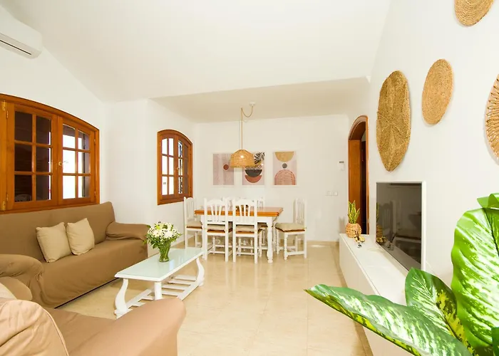 Villa El Golfo - By Az Puerto del Carmen (Lanzarote)