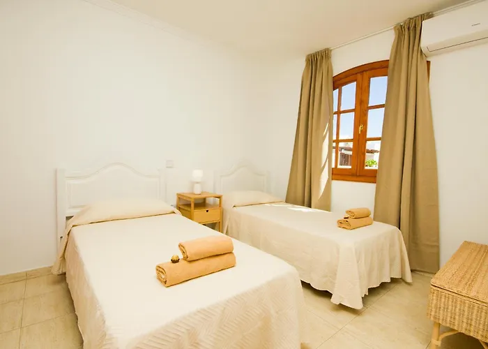 Villa El Golfo - By Az *