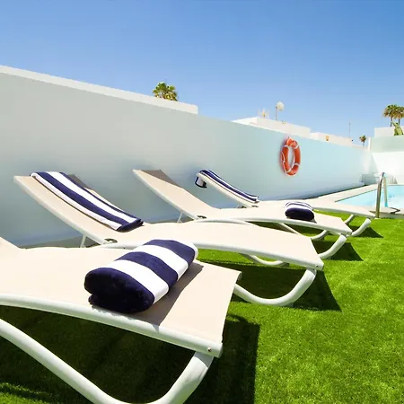 El Golfo - By Az Пуерто-дель-Кармен