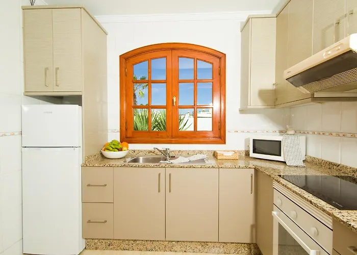 El Golfo - By Az Пуерто-дель-Кармен